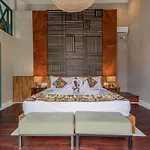 Mezzanine Industrial 1 Bedroom Private Villa In Seminyak
